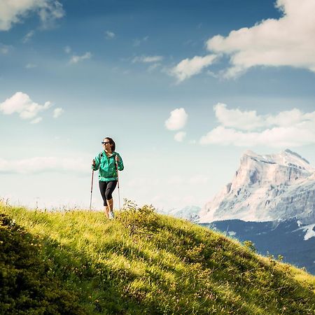 فيلا Pradel Dolomites سان مارتينو-إن-باديا المظهر الخارجي الصورة
