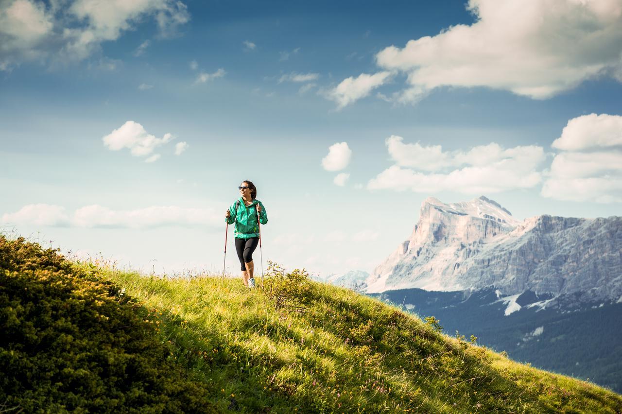 فيلا Pradel Dolomites سان مارتينو-إن-باديا المظهر الخارجي الصورة